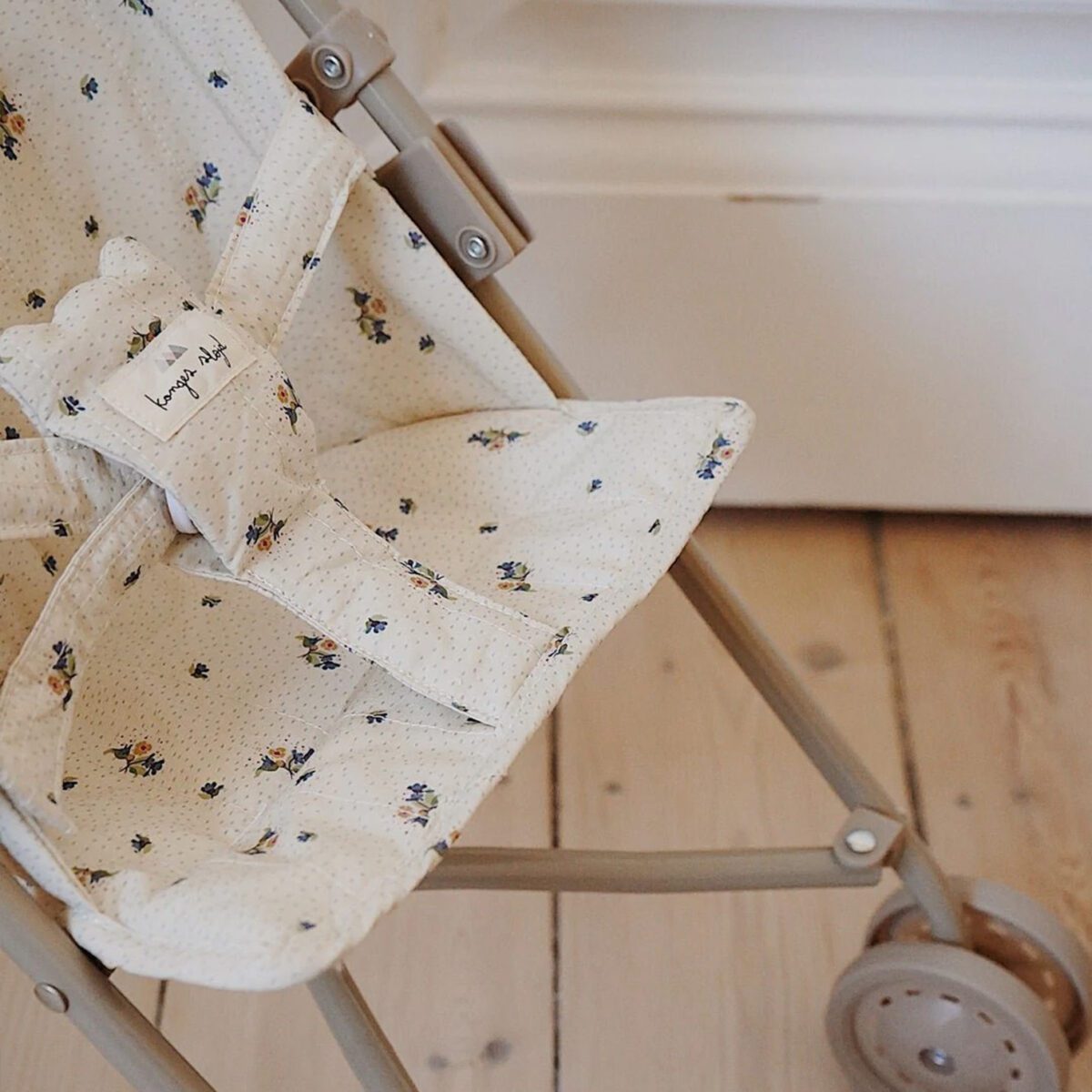 Konges Sløjd Doll's Stroller Milka